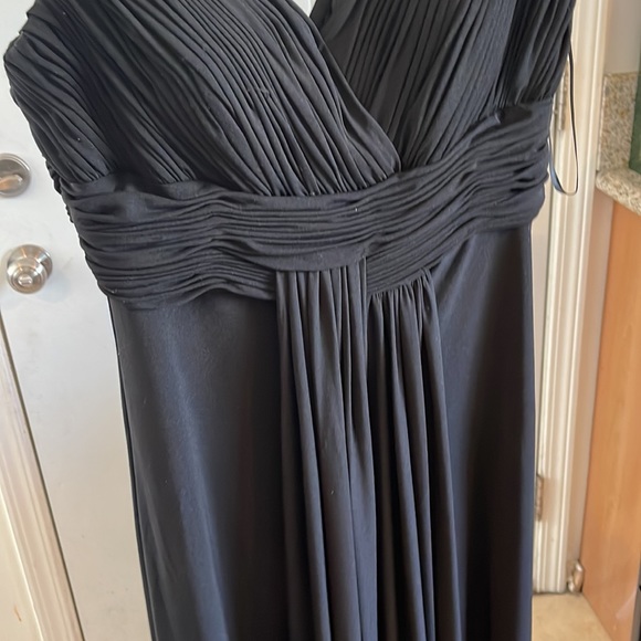 Elegant black dress - Picture 3 of 3